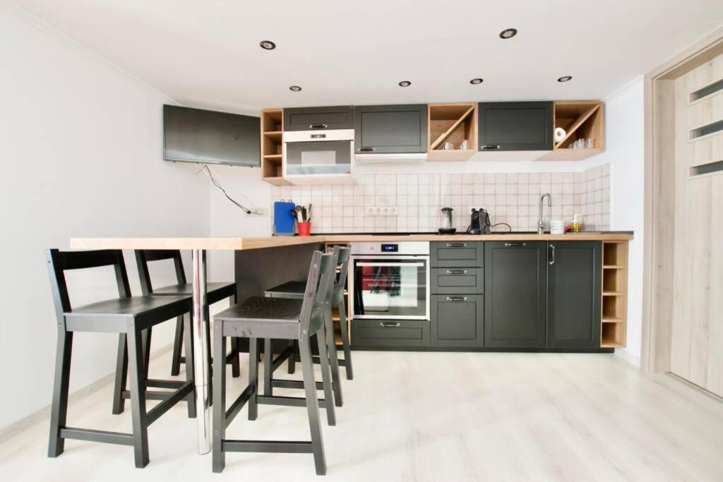 Standard Apartment By Hi5- Rose Street'S Home Budapest Exteriör bild